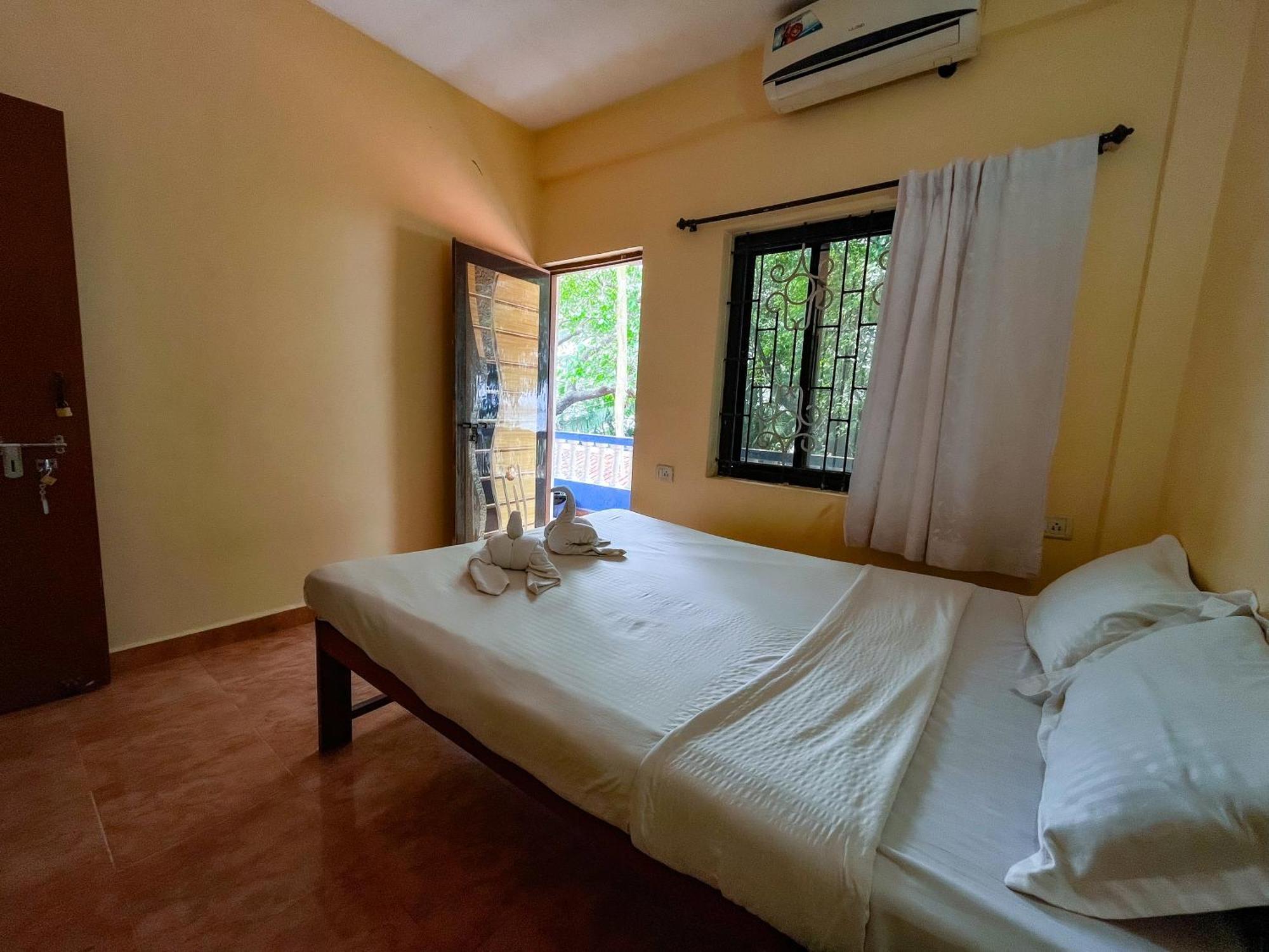 12 Monks - Beachside Hostel Arambol Eksteriør billede